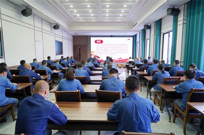 瀘天化股份公司總經(jīng)理趙永清為黨員干部上專題黨課