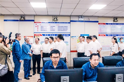 王寧、楊興平蒞臨瀘天化股份公司宣講省第十二次黨代會(huì)精神并督導(dǎo)安全生產(chǎn)