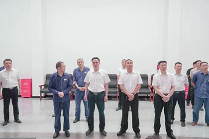 瀘州市委副書記、市長余先河率隊到瀘天化股份公司督導檢查“迎大運·保安全·防災害”工作情況