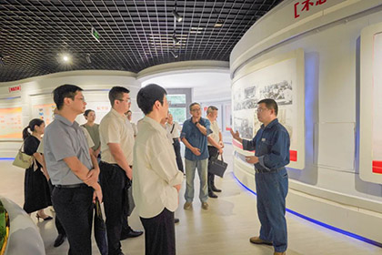 四川天華公司交流團(tuán)來(lái)公司考察交流