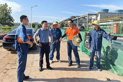 瀘天化股份公司總經(jīng)理傅利才到10萬(wàn)噸/年綠色精細(xì)化學(xué)品項(xiàng)目建設(shè)現(xiàn)場(chǎng)調(diào)研
